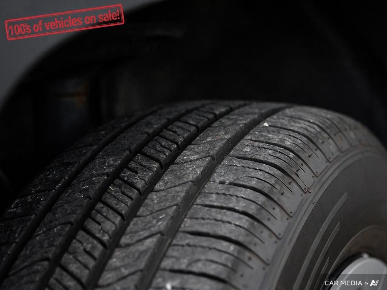 2022 Toyota RAV4 LE Photo