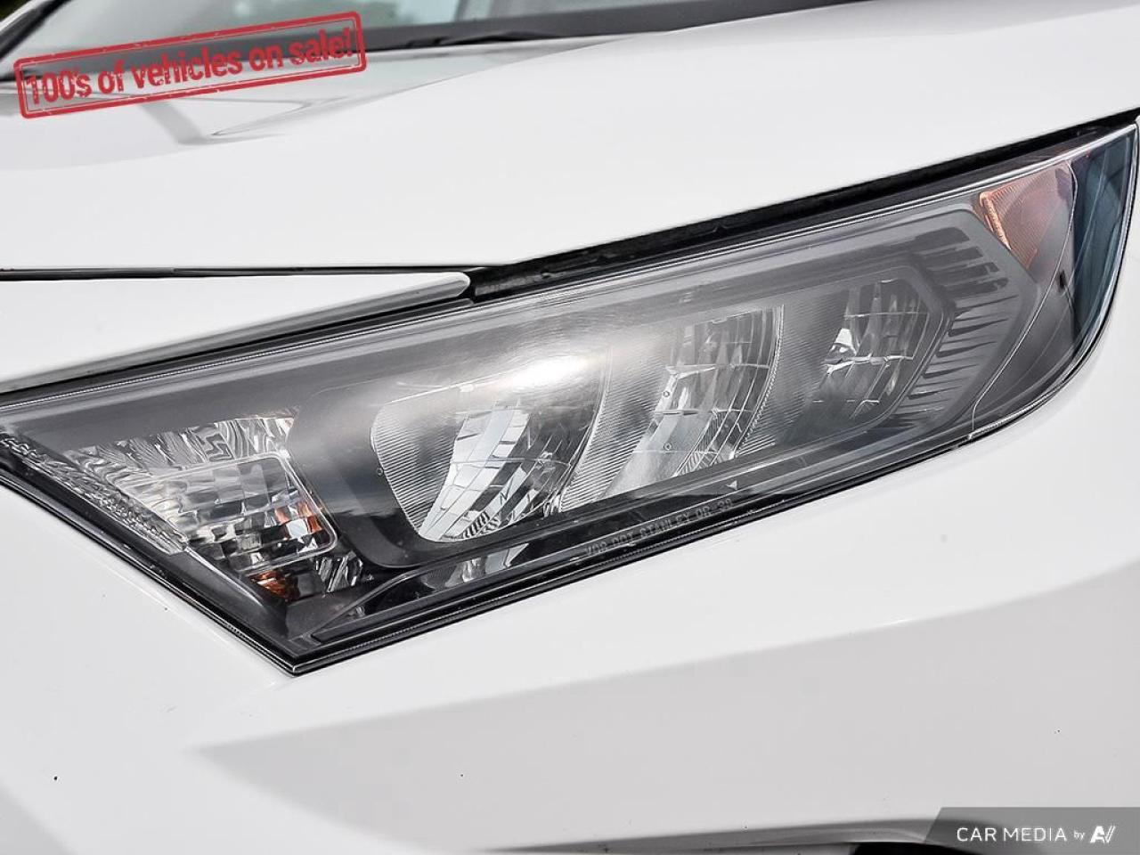 2022 Toyota RAV4 LE Photo