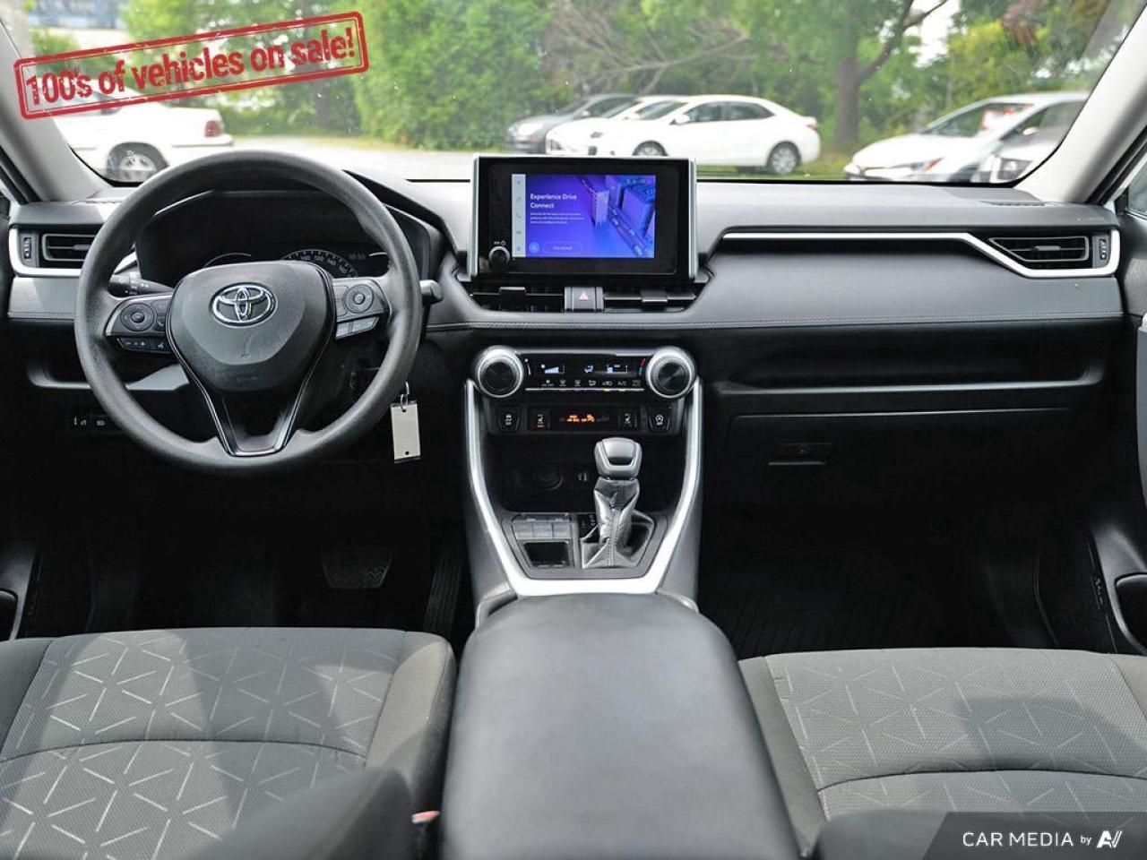 2022 Toyota RAV4 LE Photo