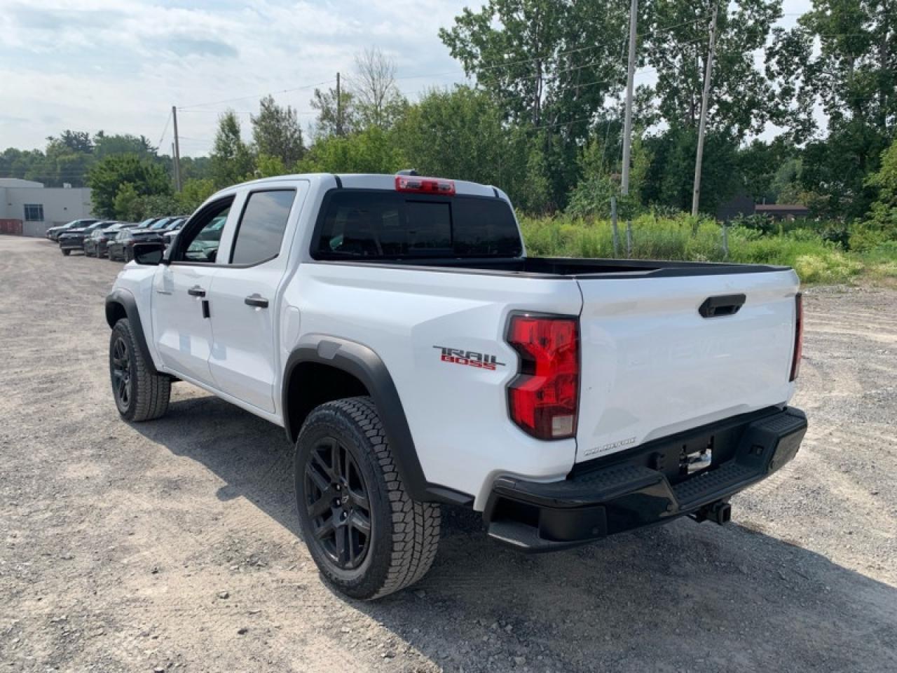 2025 Chevrolet Colorado Trail Boss Photo2