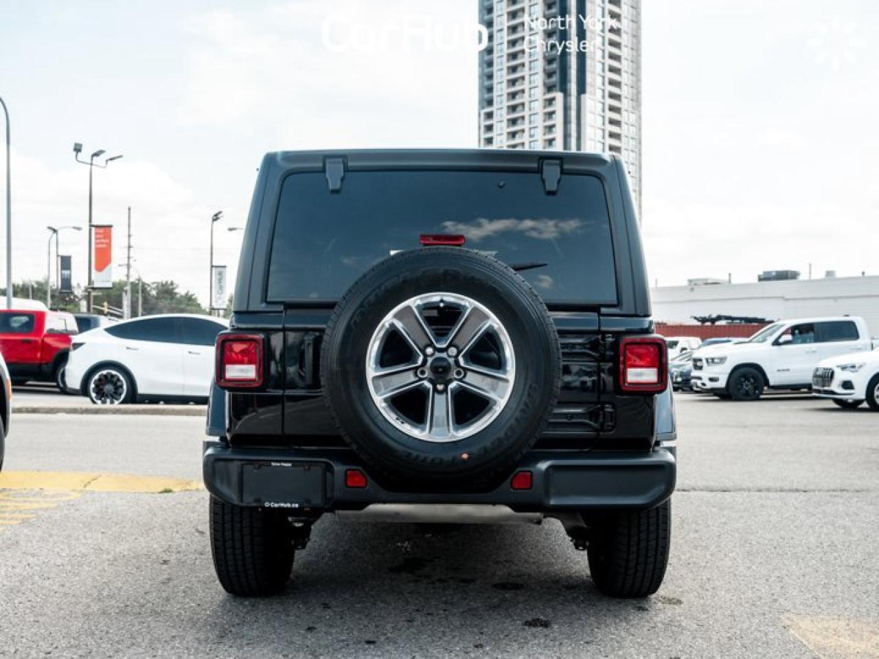 2021 Jeep Wrangler Unlimited Sahara 4x4 Uconnect 4C NAV & Sound Group Photo