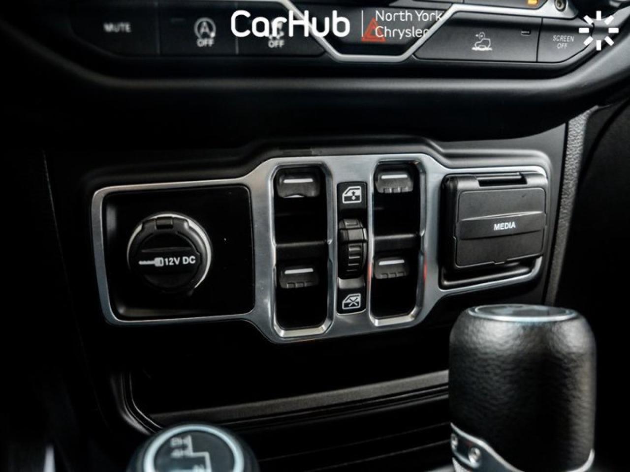 2021 Jeep Wrangler Unlimited Sahara 4x4 Uconnect 4C NAV & Sound Group Photo