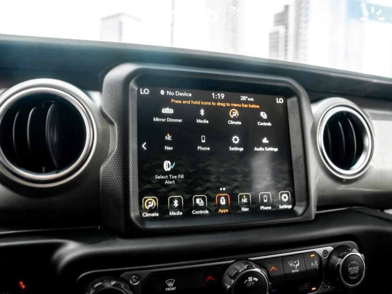 2021 Jeep Wrangler Unlimited Sahara 4x4 Uconnect 4C NAV & Sound Group Photo