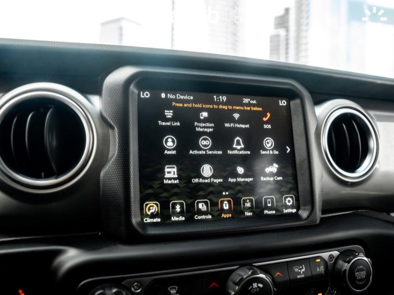 2021 Jeep Wrangler Unlimited Sahara 4x4 Uconnect 4C NAV & Sound Group Photo