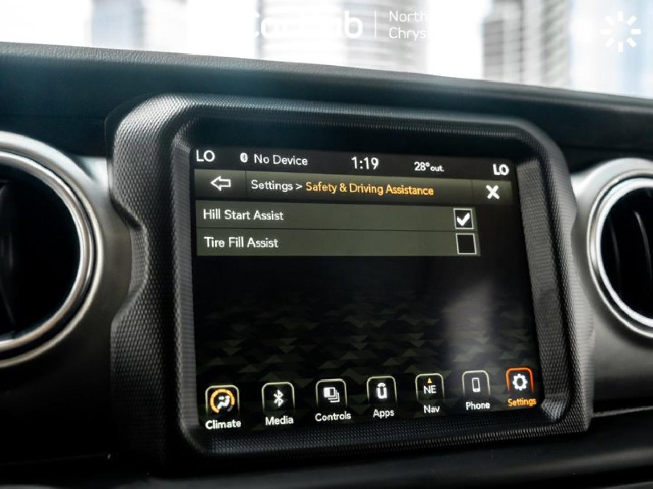 2021 Jeep Wrangler Unlimited Sahara 4x4 Uconnect 4C NAV & Sound Group Photo