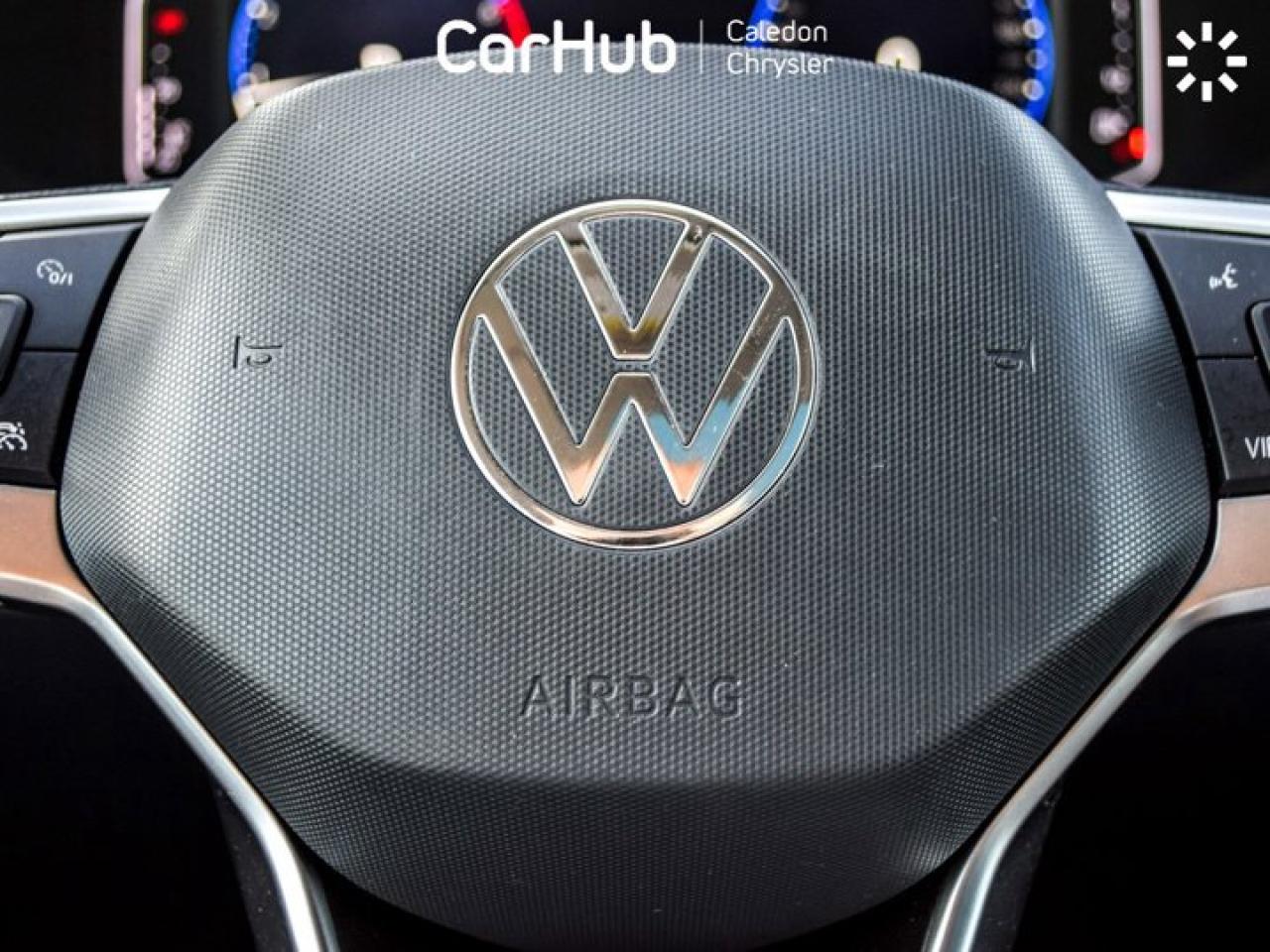 2022 Volkswagen Taos Highline 4Motion Pano Sunroof Blind Spot 19"Alloy Photo