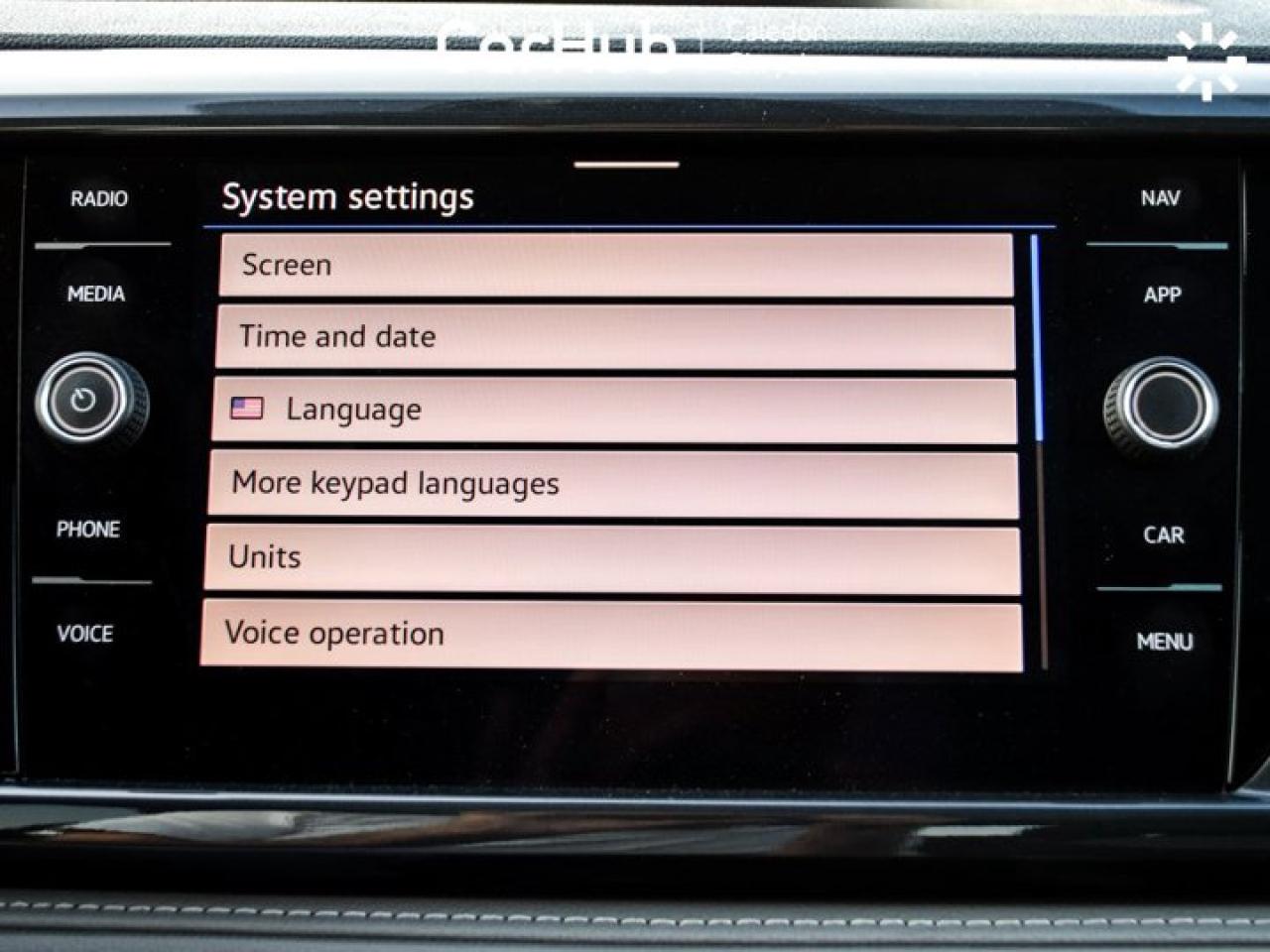 2022 Volkswagen Taos Highline 4Motion Pano Sunroof Blind Spot 19"Alloy Photo