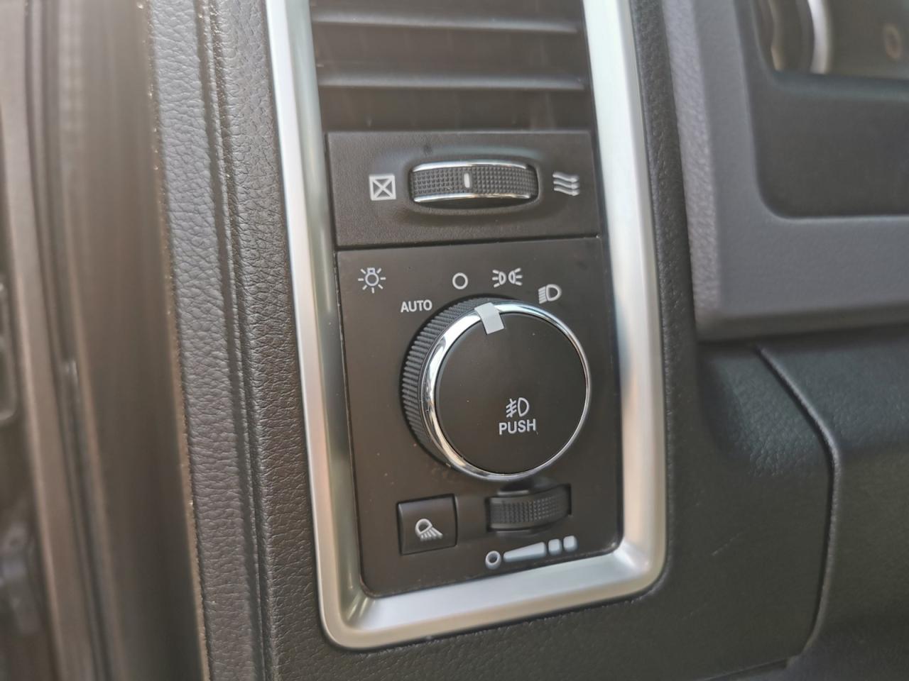 2015 RAM 2500 SLT  SWB - Photo #21