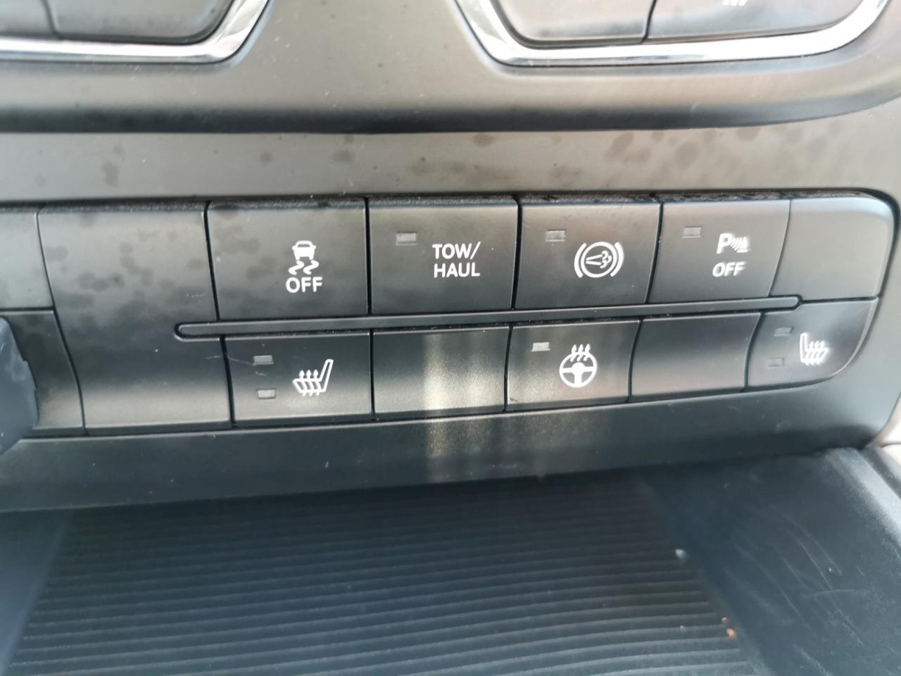 2015 RAM 2500 SLT  SWB - Photo #26