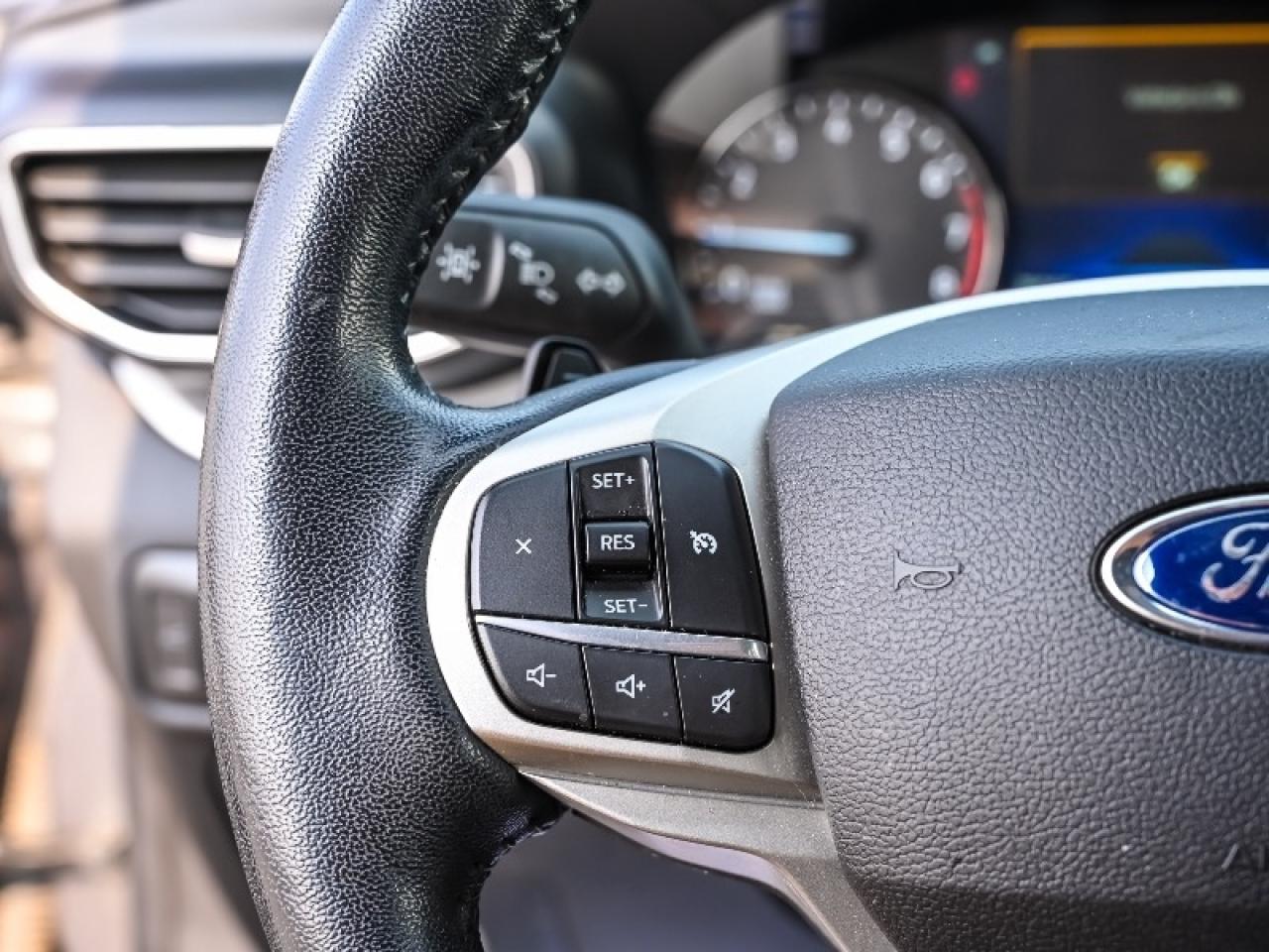 2021 Ford Explorer XLT Photo