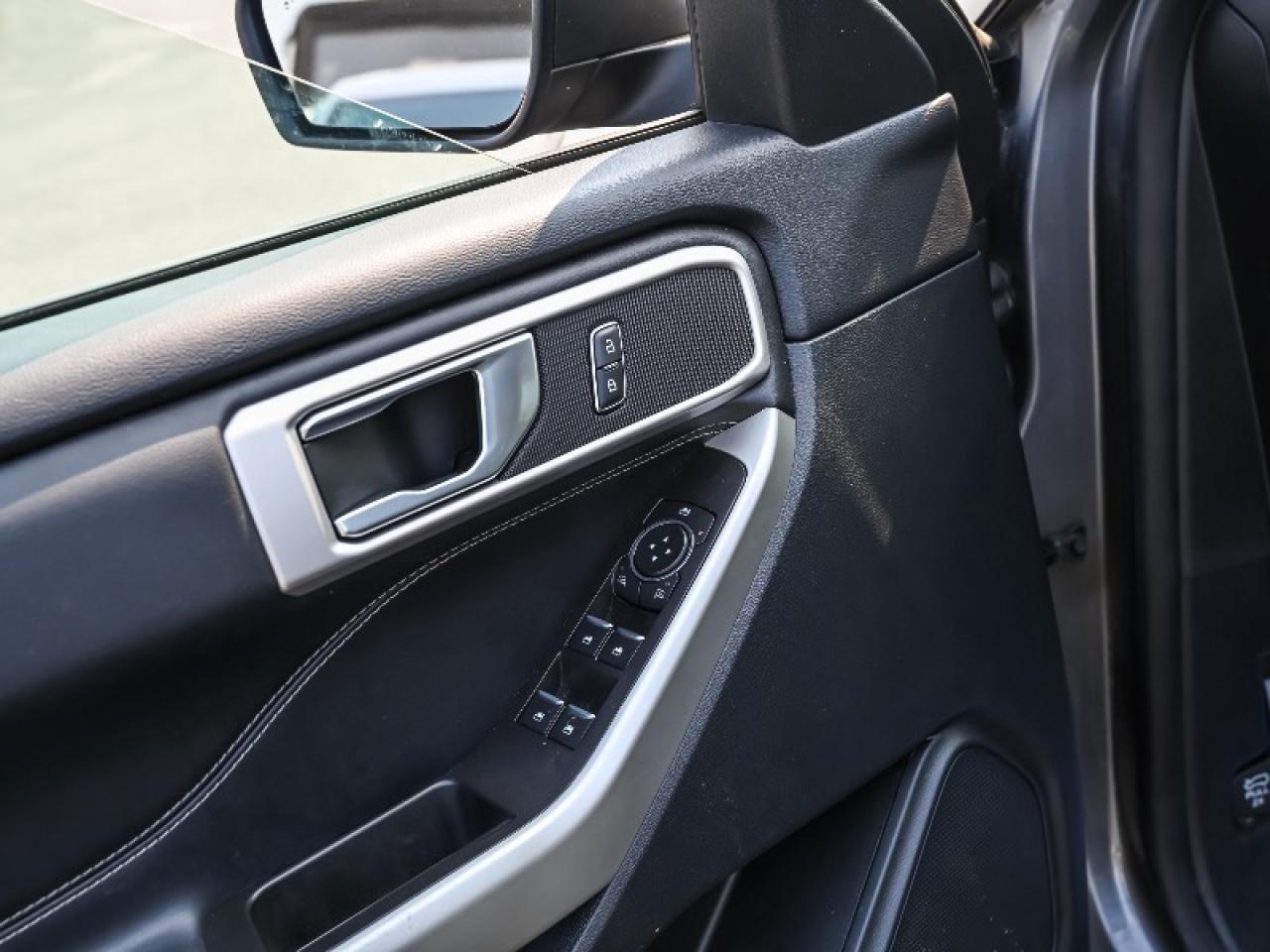 2021 Ford Explorer XLT Photo