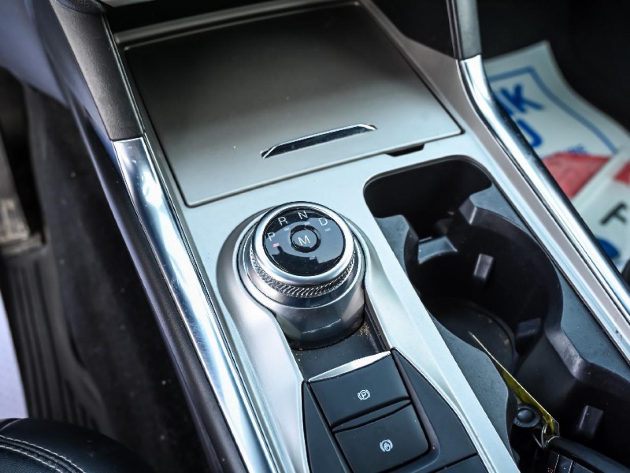 2021 Ford Explorer XLT Photo