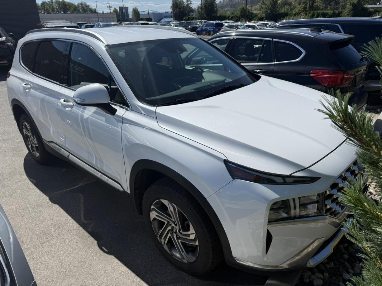 Used 2021 Hyundai Santa Fe Preferred for sale in Kelowna, BC