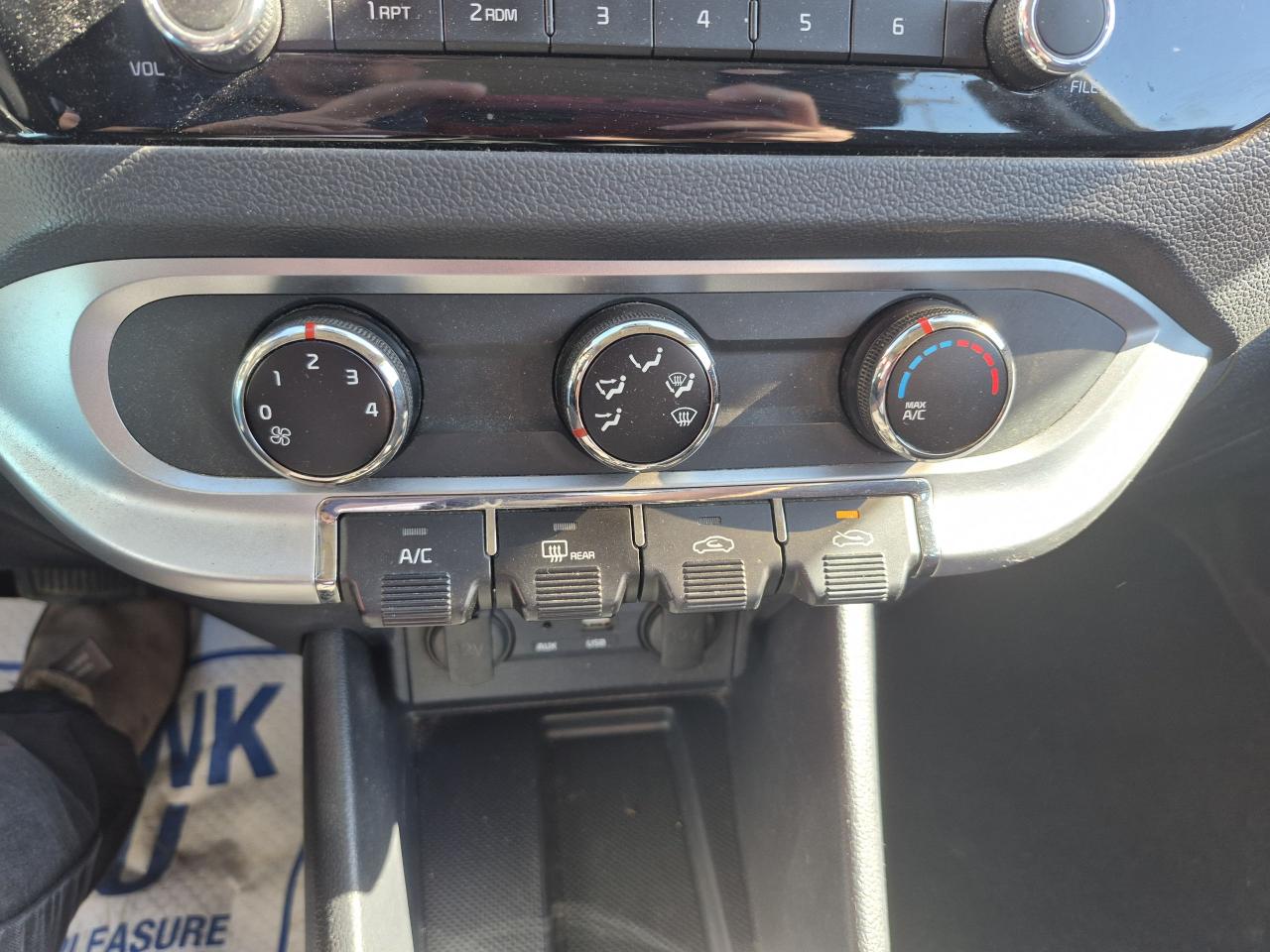 2016 Kia Rio LX + Photo10