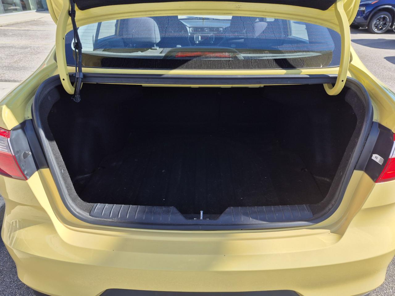 2016 Kia Rio LX + Photo14