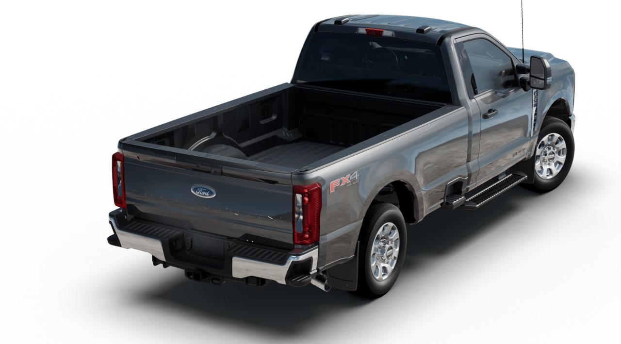 2024 Ford F-350 REG CAB SUPER DUTY 4X4 XLT 142' WB Photo2
