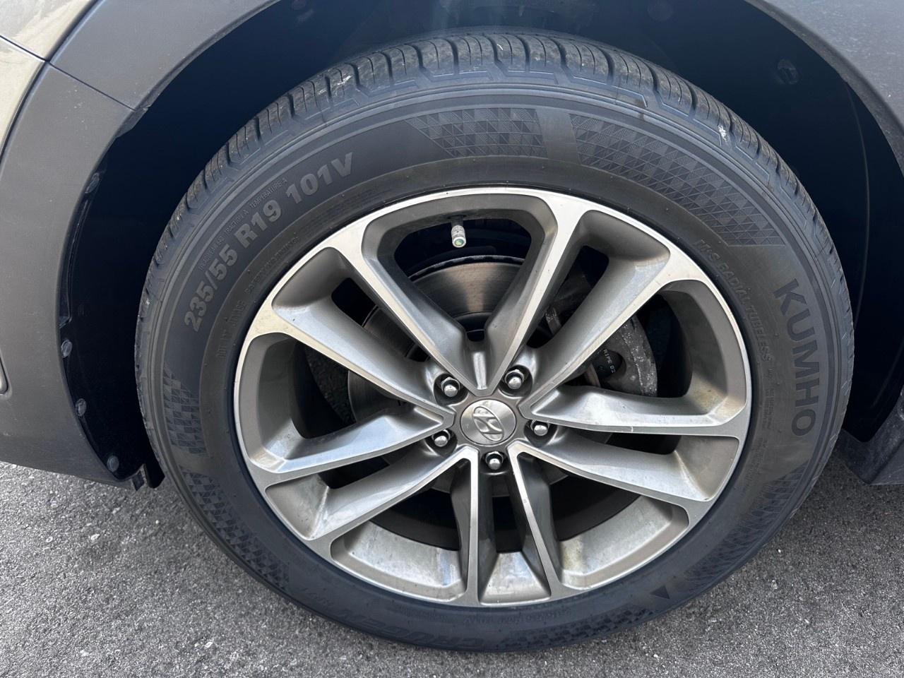 2017 Hyundai Santa Fe Sport AWD 4DR 2.0T LIMITED Photo4