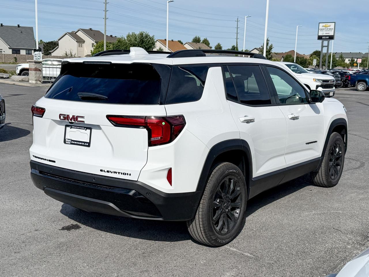 2026 GMC Terrain Elevation 1.5L 4 CYL WITH REMOTE START/ENTRY, HEATED SEATS, HEATED STEERING WHEEL, ADAPTIVE CRUISE CONTROL, HD SURROUND VISION, APPLE CARPLAY AND ANDROID AUTO Photo