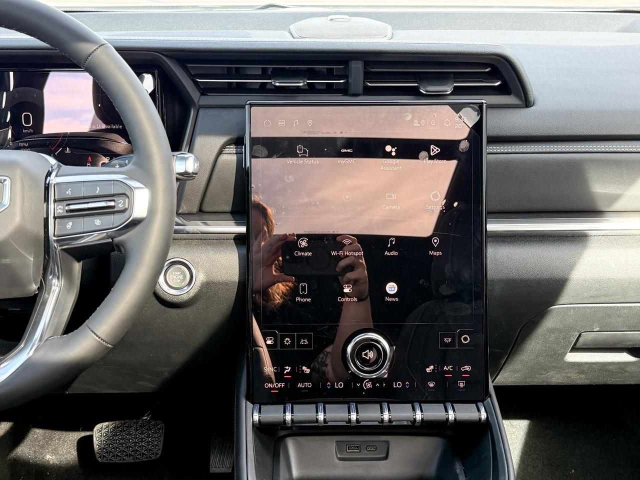 2026 GMC Terrain Elevation 1.5L 4 CYL WITH REMOTE START/ENTRY, HEATED SEATS, HEATED STEERING WHEEL, ADAPTIVE CRUISE CONTROL, HD SURROUND VISION, APPLE CARPLAY AND ANDROID AUTO Photo