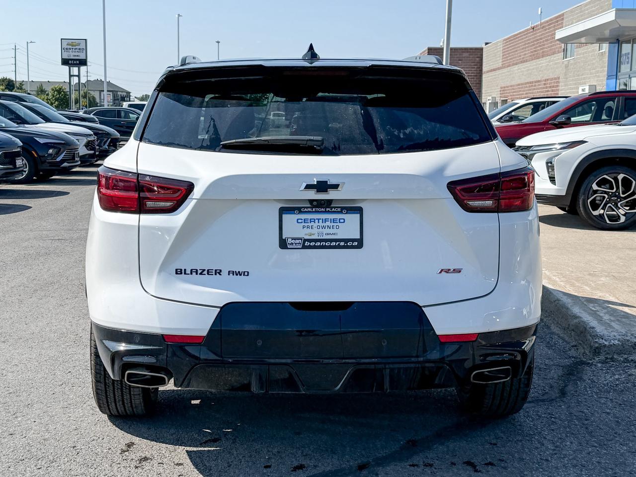 2024 Chevrolet Blazer CLEAN CARFAX, 3.6L V6, RS AWD, BLACK TWO TONE ROOF, HEATED/VENTILATED FRONT LEATHER SEATS, HEATED LEATHER WRAPPED STEERING WHEEL, NAVIGATION, BOSE PREMIUM AUDIO SYSTEM, SKYSCAPE SUNROOF, 20" TECHNICAL Photo