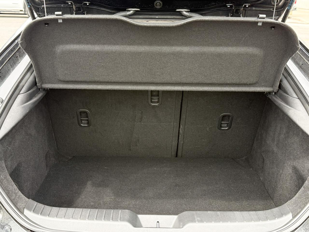 2023 Mazda MAZDA3 Sport GS Photo