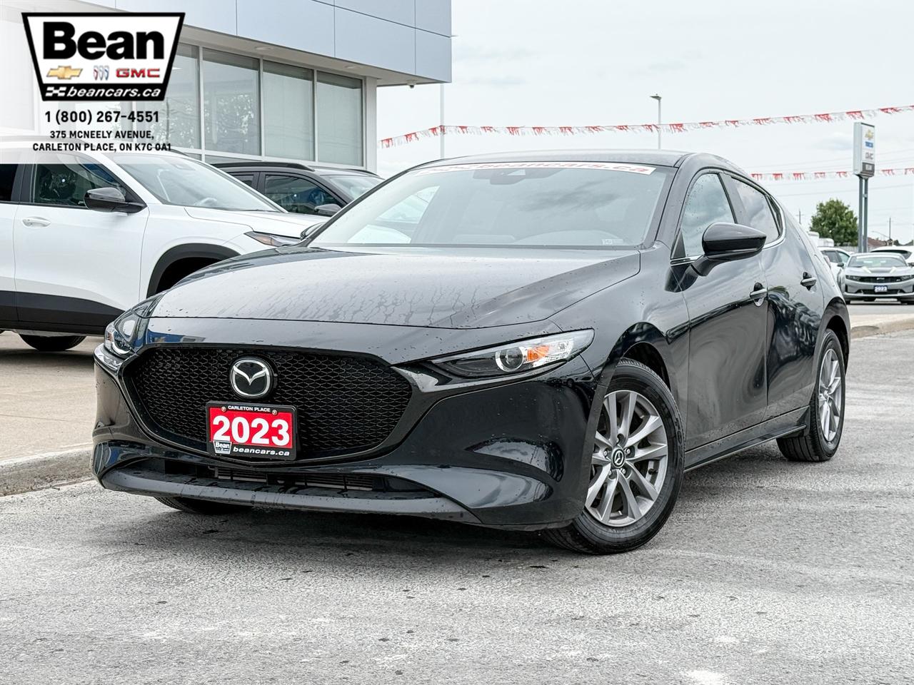 2023 Mazda MAZDA3 Sport GS Photo0