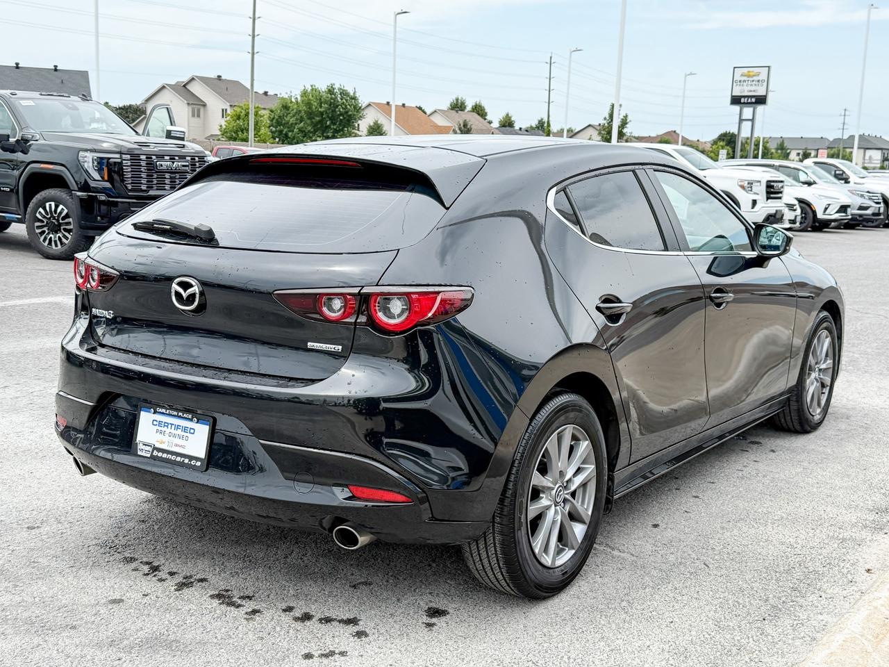 2023 Mazda MAZDA3 Sport GS Photo