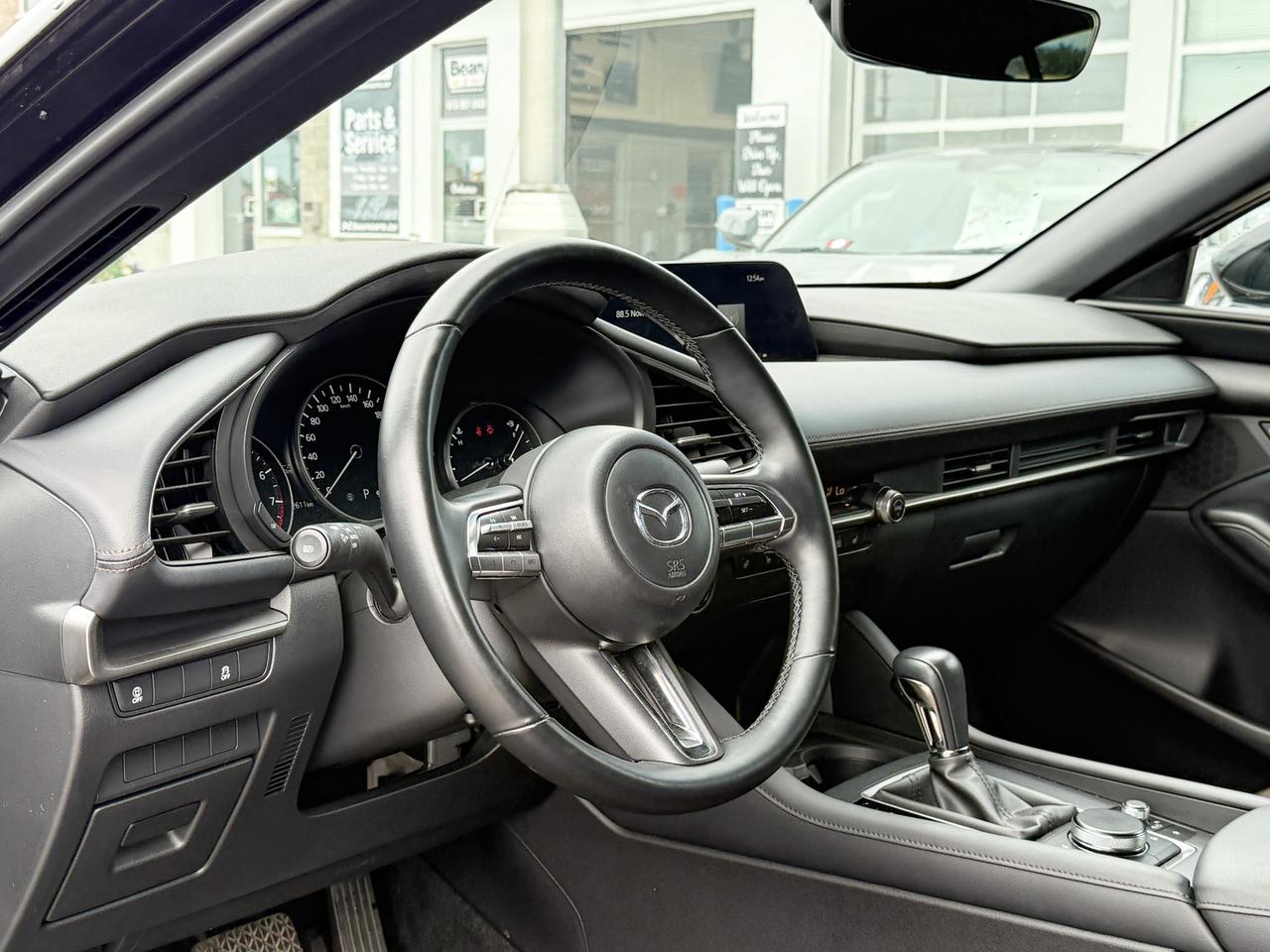 2023 Mazda MAZDA3 Sport GS Photo