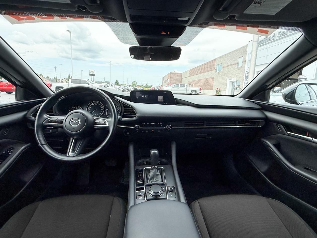 2023 Mazda MAZDA3 Sport GS Photo
