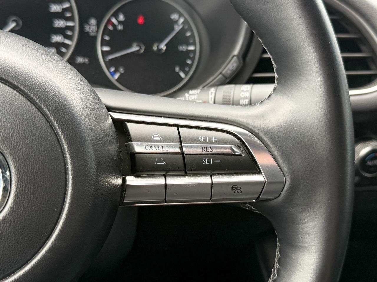 2023 Mazda MAZDA3 Sport GS Photo