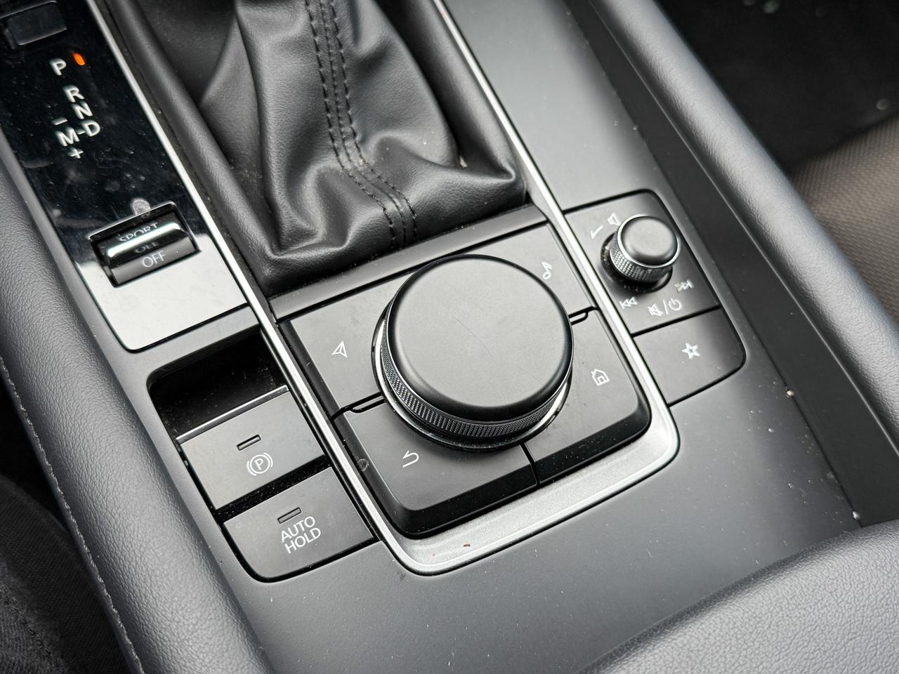 2023 Mazda MAZDA3 Sport GS Photo