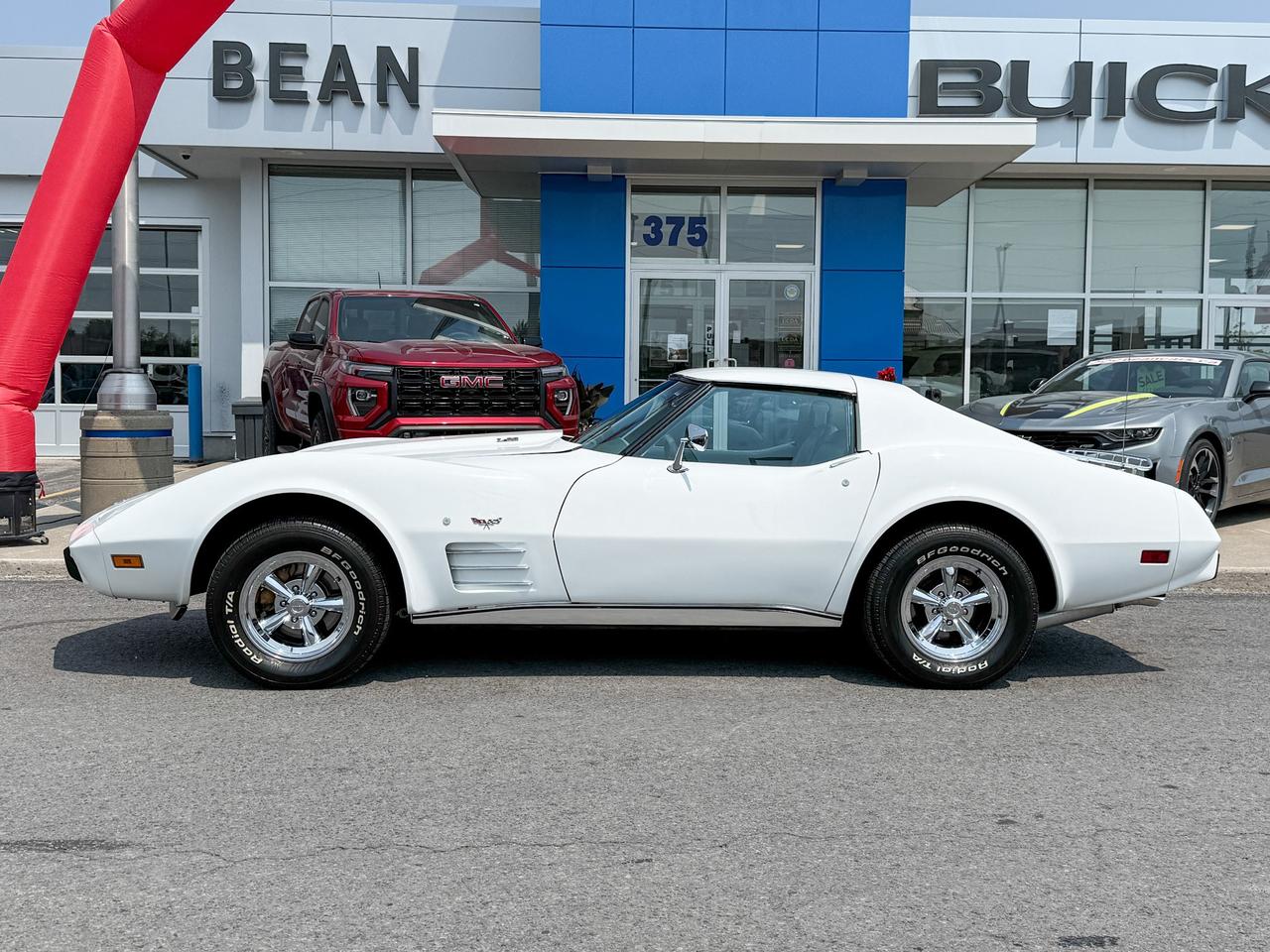 1977 Chevrolet Corvette CORVETTE L82 COUPE, 3-SPEED AUTOMATIC, LEATHER SEATS, T-TOP, POWER WINDOWS, CD PLAYER Photo1