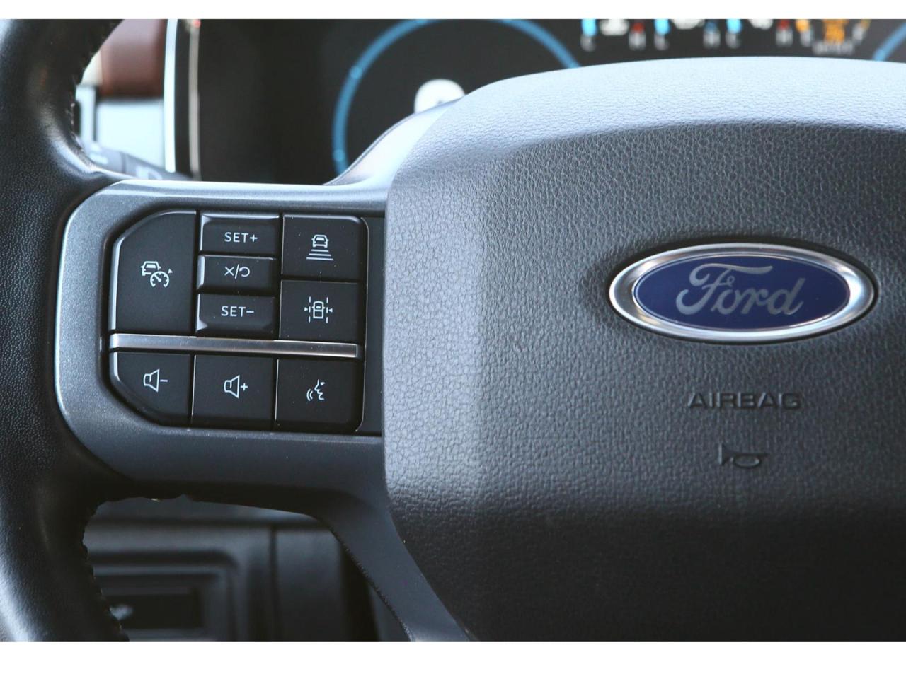 2023 Ford F-150 Lariat SuperCrew 6.5-ft. 4WD Photo