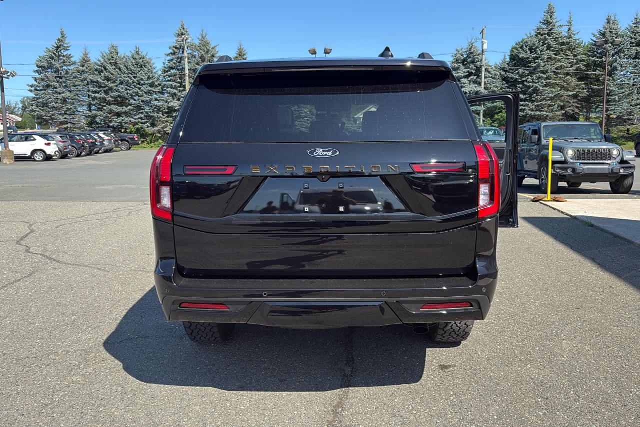 2025 Ford Expedition Tremor® Photo