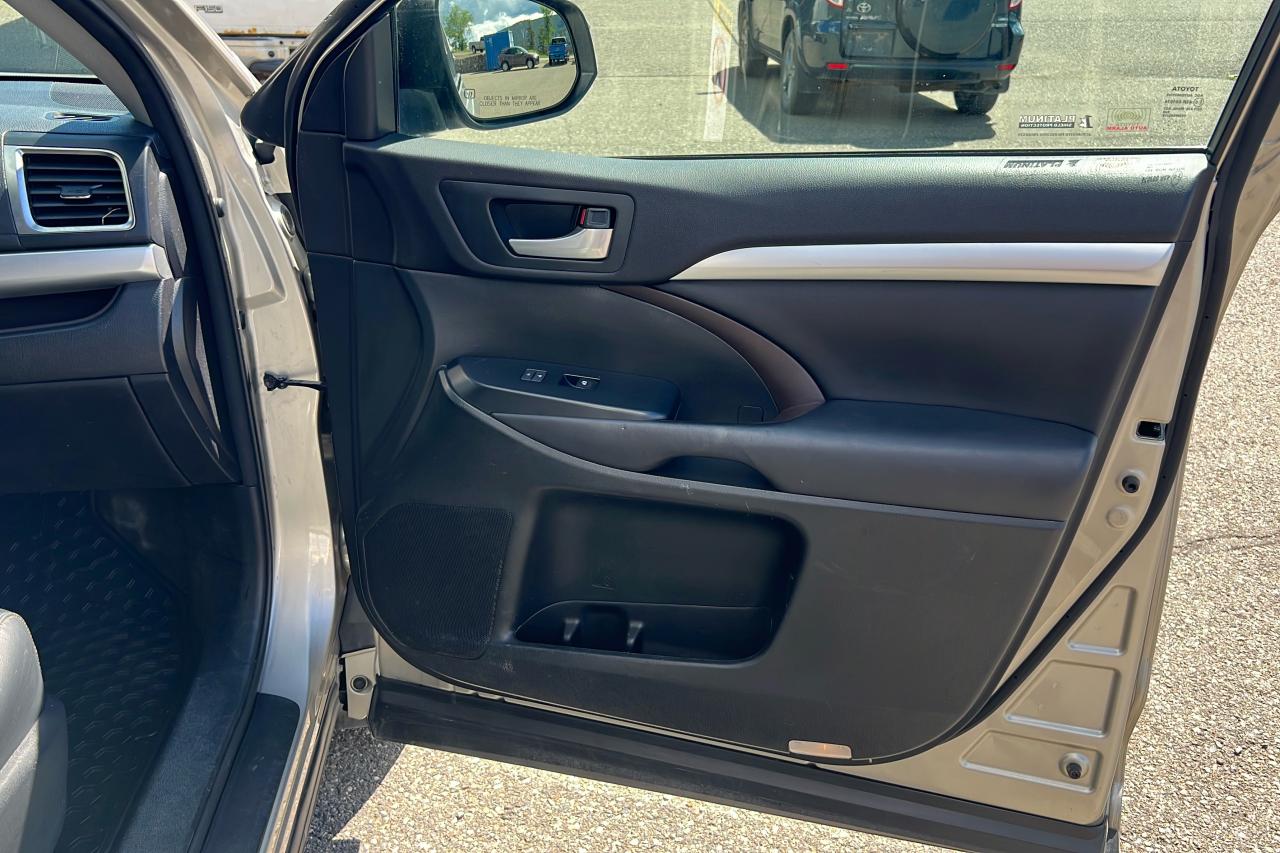 2016 Toyota Highlander XLE Photo