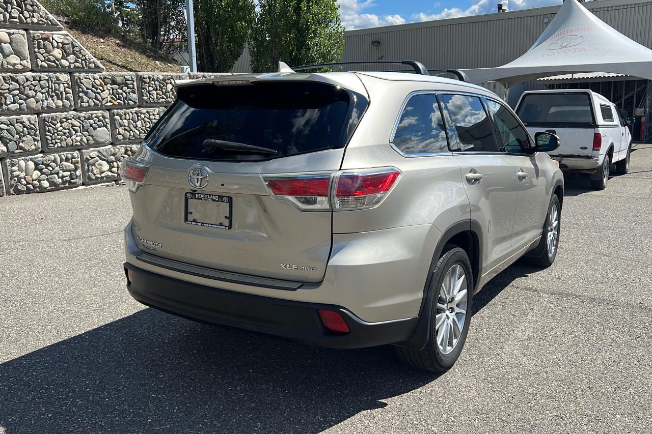 2016 Toyota Highlander XLE Photo