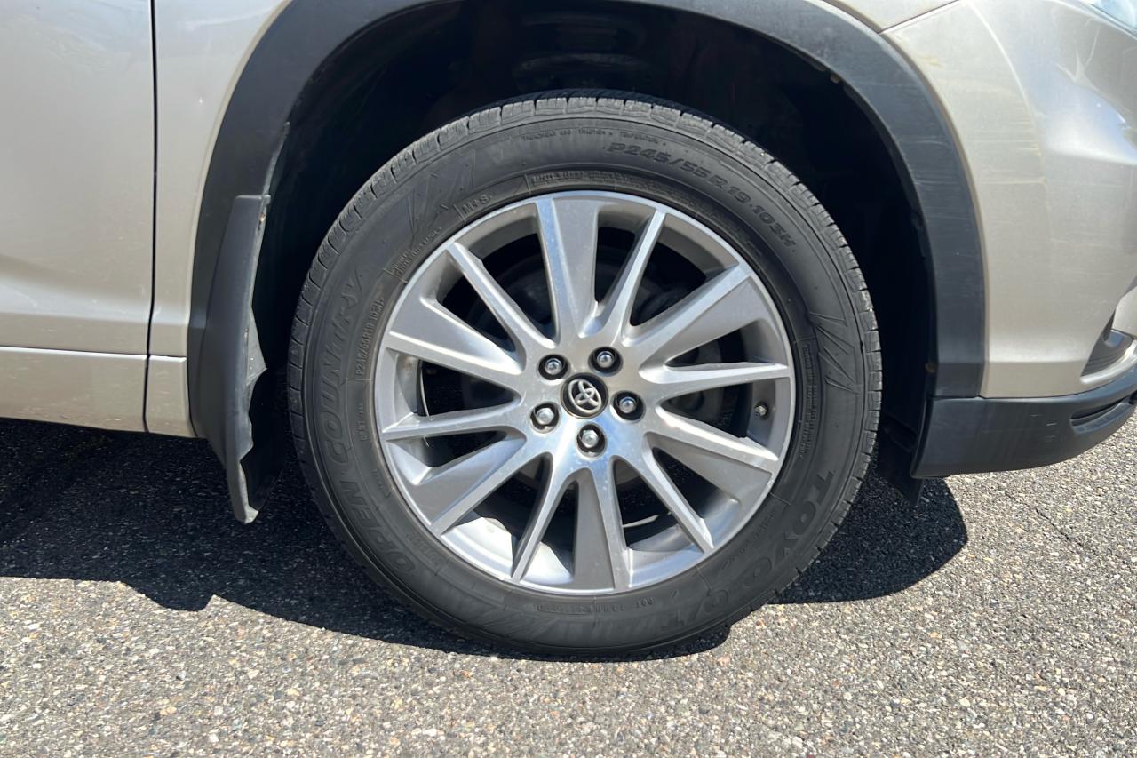 2016 Toyota Highlander XLE Photo