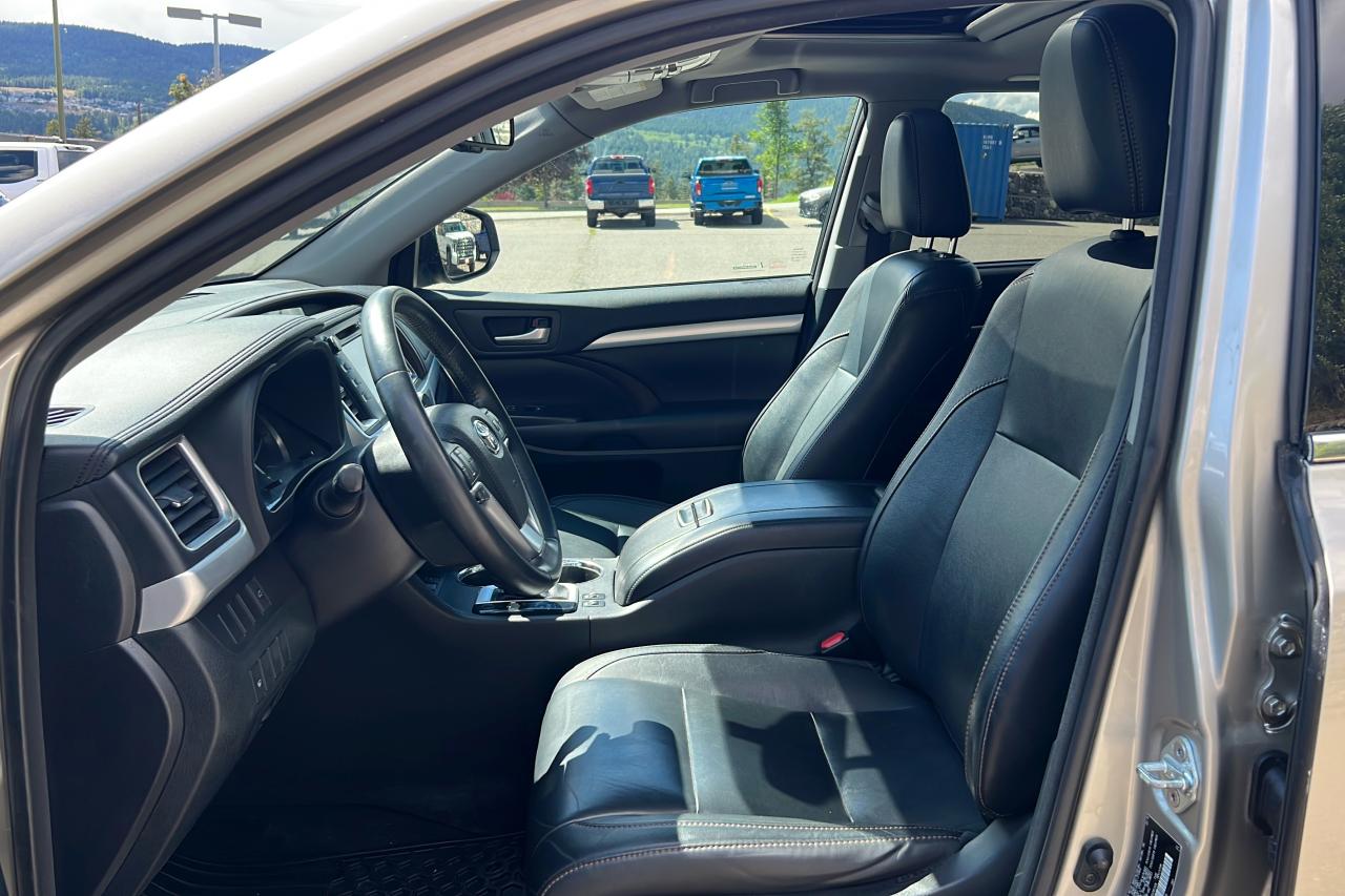 2016 Toyota Highlander XLE Photo