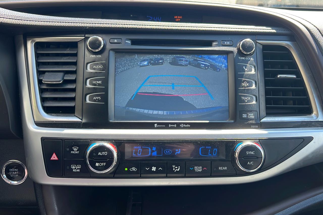 2016 Toyota Highlander XLE Photo