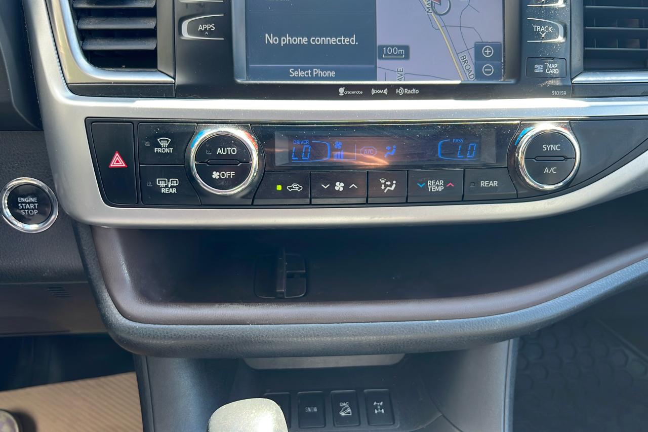 2016 Toyota Highlander XLE Photo