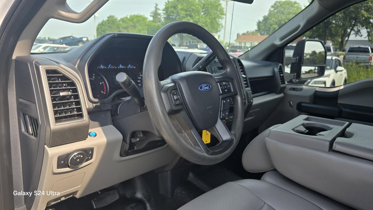 2022 Ford Super Duty 4WD Crew Cab 8' Box - Photo #15