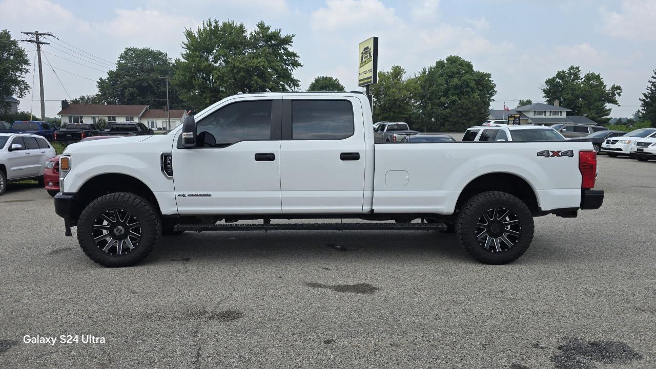 2022 Ford Super Duty 4WD Crew Cab 8' Box - Photo #2