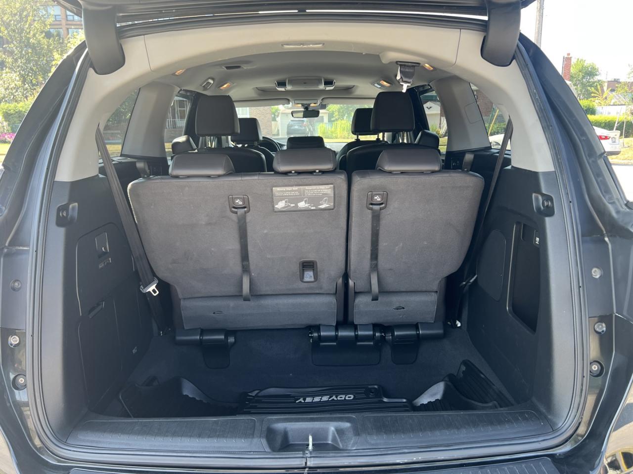 2018 Honda Odyssey Touring - Photo #4