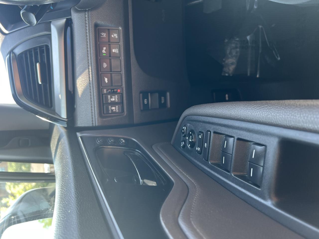 2018 Honda Odyssey Touring - Photo #20
