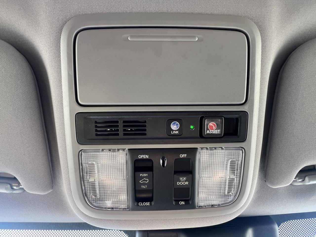 2018 Honda Odyssey Touring - Photo #22