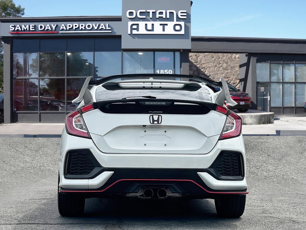 2017 Honda Civic Sport CVT - Photo #5