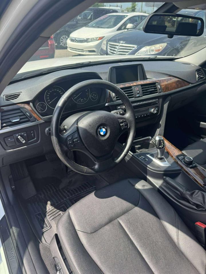 2013 BMW 3 Series 328i xDrive - Photo #6