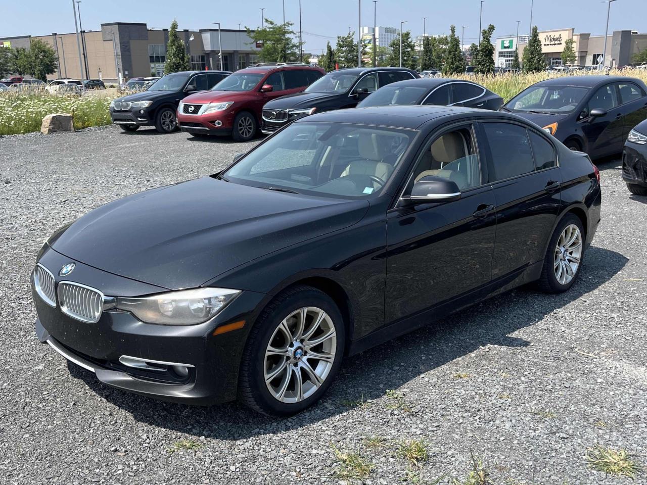 Used 2013 BMW 3 Series 320i xDrive for sale in North York, ON