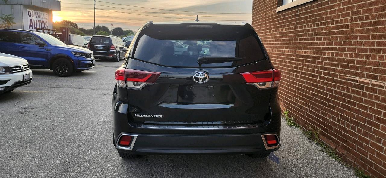 2019 Toyota Highlander AWD XLE Photo