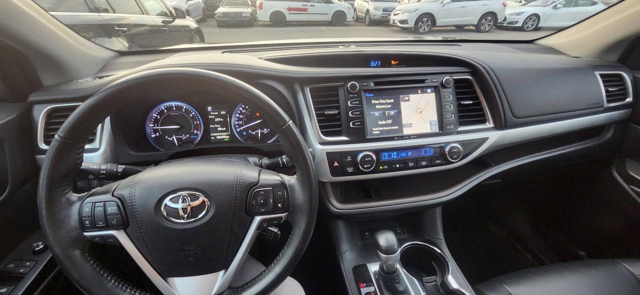 2019 Toyota Highlander AWD XLE Photo